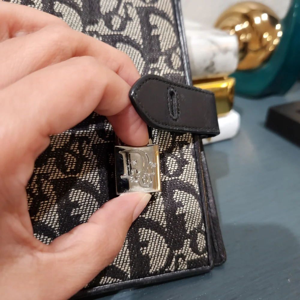 Christian dior agenda cover